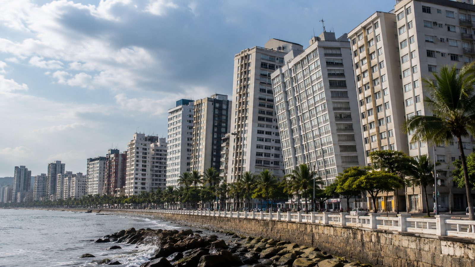 Prédios tortos de Santos oferecem risco? Entenda a situação atual dos edifícios da orla