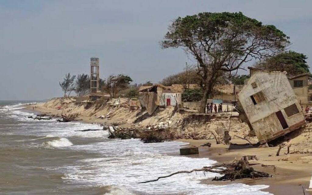 Atafona perdeu cinco quarteirões para a erosão enquanto praia vizinha avança casas no mar atafona rio de janeiro